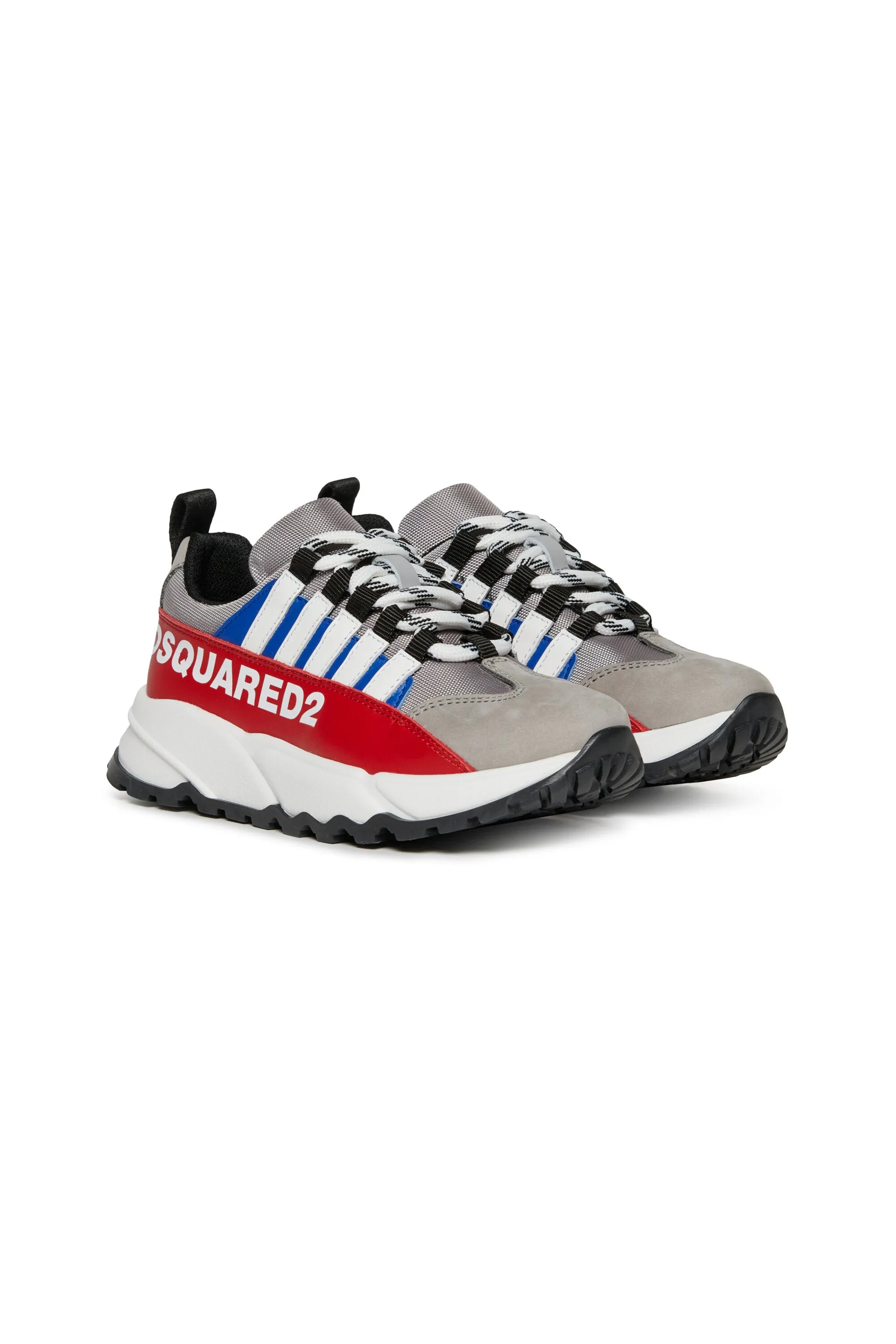 Low top sneakers with logo and bold sole